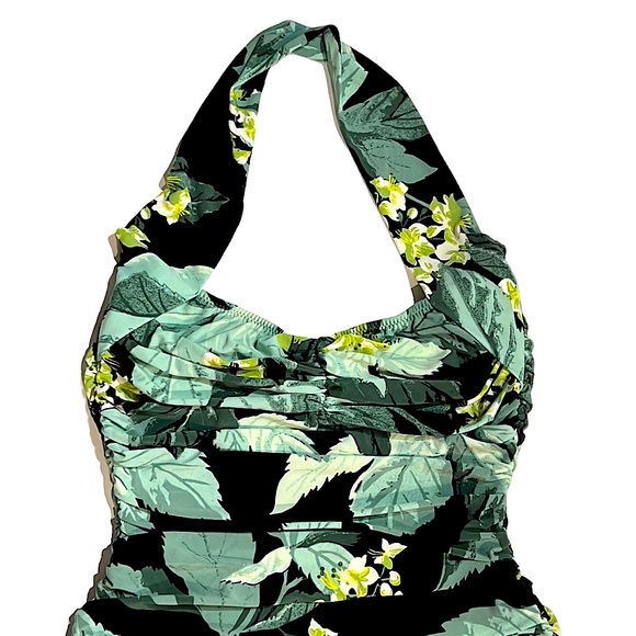 Norma Kamali Bill Mio One Piece - Picture 6 of 15